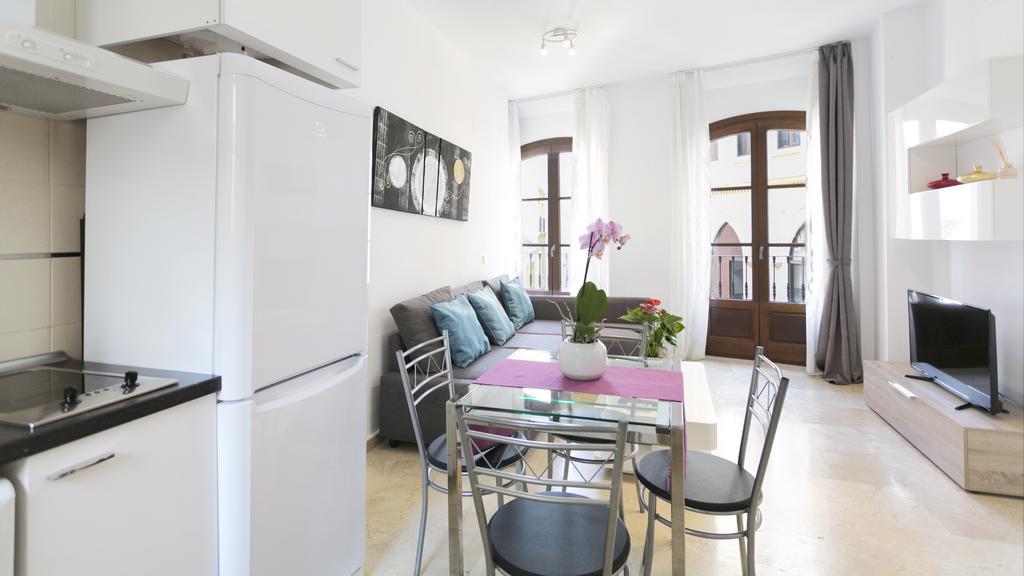 Apartamentos Salamanca Málaga Rom bilde